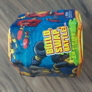 NITB Ready 2 Robot. Build, Swap, Battle Toy. Series 1.